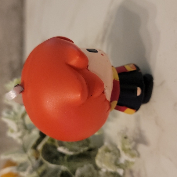 Hallmark Christmas Ornament Harry Potter Ron Weasley - Picture 5 of 6